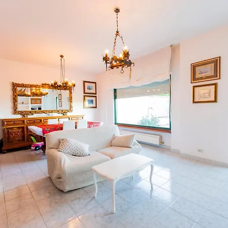 San Silvestro - Bright With Private Parking! Apartment