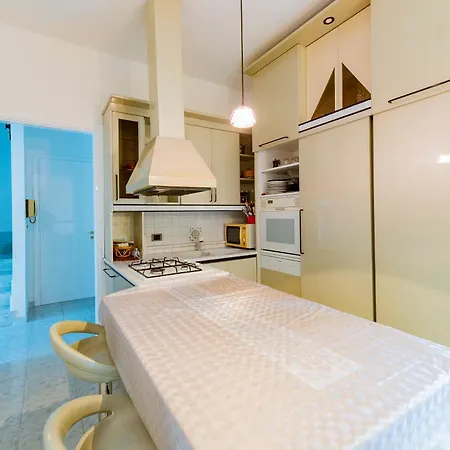 San Silvestro - Bright With Private Parking! Apartment *
