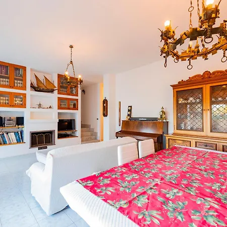 San Silvestro - Bright With Private Parking! Apartment *