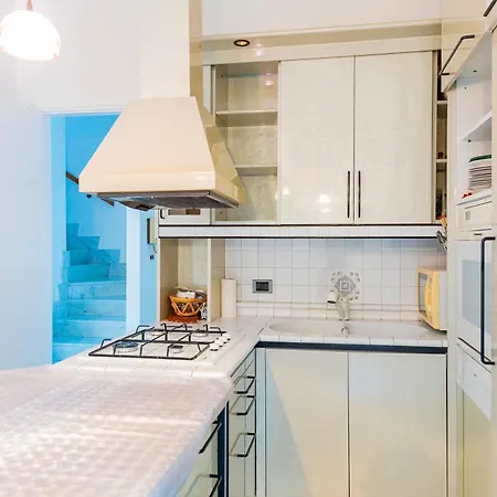 Apartment San Silvestro - Bright With Private Parking! *